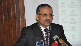 الشاعر يوسف شقرة رئيس اتحاد كتاب الجزائر - أرشيفية