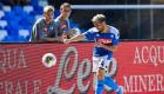 بسبب مارادونا.. ميرتينز محبط رغم تسجيله في بريشيا