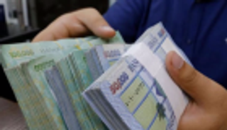 مع تصاعد أزمة الدولار.. حقائق وأرقام حول الاقتصاد اللبناني