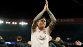 يونايتد رفض.. وكيل ليندلوف يؤكد محاولة برشلونة ضم اللاعب