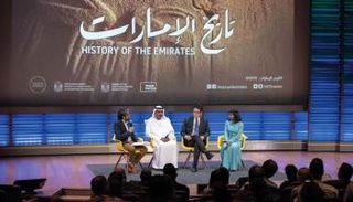 جانب من جلسة النقاش بعد عرض مقتطفات من "تاريخ الإمارات"