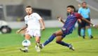 الوحدة يصدم الشارقة بخسارة جديدة في الدوري الإماراتي