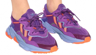 حذاء توي سنيكرز