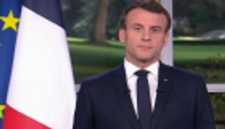 شهر على إضرابات فرنسا.. نقابات غاضبة وماكرون يراوغ