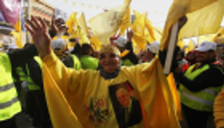 عشرات الآلاف يحيون ذكرى انطلاقة "فتح" في غزة