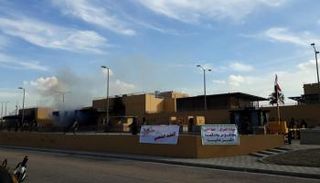 مليشيات الحشد تنسحب من أمام السفارة الأمريكية ببغداد