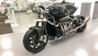 EV8.. دراجة نارية بقوة 480 حصانا