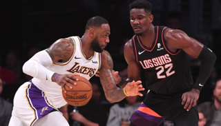 ليبرون جيمس