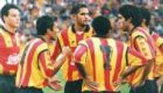 لفتة إنسانية من الترجي التونسي لتخليد ذكرى رحيل نجمه بالرخيصة