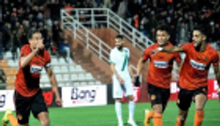 نهضة بركان يعزز صدارته للدوري المغربي بالفوز على خريبكة