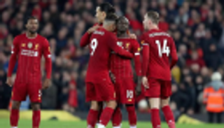 عام كامل يدفع ليفربول للزحف نحو رقم أرسنال التاريخي