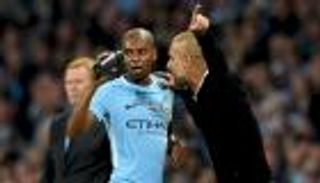 عنصر الخبرة يدفع مانشستر سيتي للإبقاء على فرناندينيو