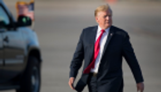 تبرعات حملة ترامب الانتخابية تضعه في صدارة سباق الرئاسة