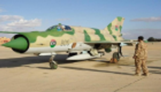 الجيش الليبي يستهدف حافلة لمرتزقة أردوغان في طرابلس