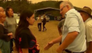 حرائق الغابات تضع رئيس وزراء أستراليا في موقف محرج