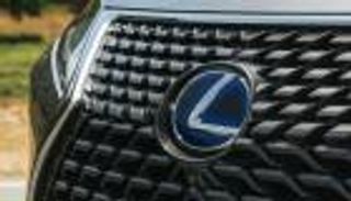 "لكزس" تنافس بي إم دبليو ومرسيدس في فئات SUV