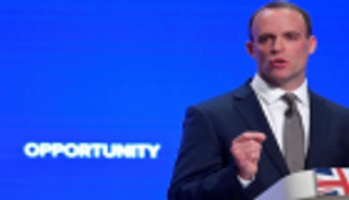 بريطانيا تنصح رعاياها بتجنب السفر إلى إيران والعراق بعد مقتل سليماني