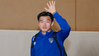 مدافع الهلال - هيون سوو