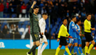 تألق كورتوا يدخل نافاس في دائرة النسيان