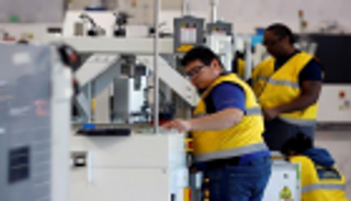 تراجع الصناعات التحويلية في أمريكا لأدنى مستوى منذ 2009