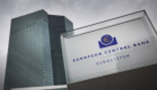 إقراض بنوك منطقة اليورو ينمو بأقل معدل في 18 شهرا