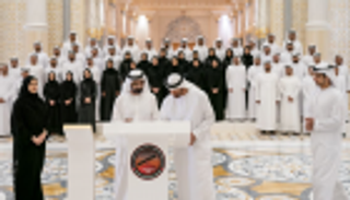 رئيس "محمد بن راشد للفضاء": اليوم بدأنا جني ثمار مشروع استكشاف المريخ