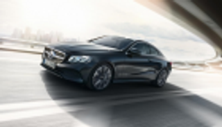 استدعاء 744 ألف سيارة مرسيدس بنز في أمريكا.. السقف السبب