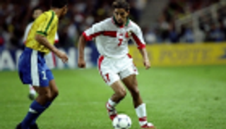 مصطفى حجي يتوج ماني على عرش الأفضل في أفريقيا