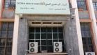 منع العملة الجديدة.. قرار حوثي يشل مصارف اليمن ويقفز بالأسعار
