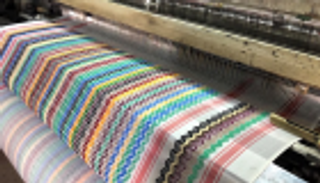 الكوفية الفلسطينية.. زيّ شعبي بات رمزا للمقاومة