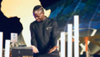 ماني يعانق المجد الأفريقي ويفوز بجائزة الأفضل لعام 2019