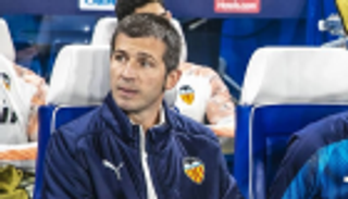 سيلاديس مدرب فالنسيا يثني على صلابة ريال مدريد الدفاعية