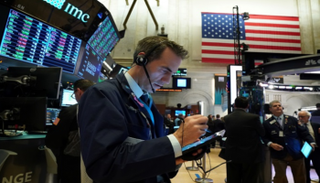 الأسهم الأمريكية تتراجع