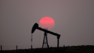 ارتفاع غير متوقع لمخزونات الخام الأمريكية