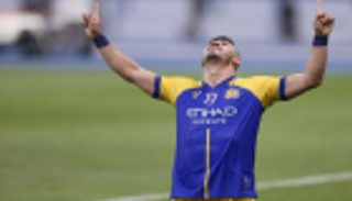 نجم النصر السعودي يكشف موقفه من الرحيل