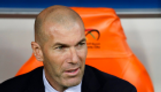 زيدان يفسر سبب الدفع بخماسي وسط أمام فالنسيا