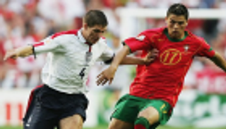 جيرارد يفسر استبعاد كريستيانو رونالدو من فريقه المفضل