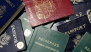 الإمارات الأولى عربيا بقائمة أقوى جوازات السفر في 2020