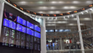 أسهم اليابان تحقق أكبر ارتفاع في شهر 