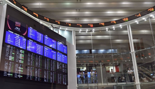 أسهم اليابان تحقق أكبر ارتفاع في شهر 