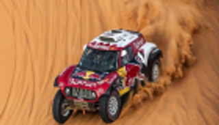 بيترهانسل يفوز بالمرحلة السادسة في رالي داكار