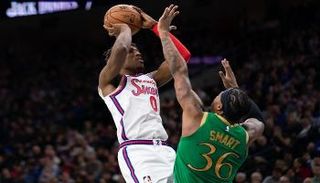  فيلادلفيا سيفنتي سيكسرز ضد بوسطن سيلتيكس