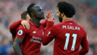 صلاح أول مستقبلي ماني بعد تتويجه بالأفضل في أفريقيا