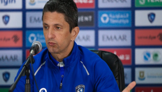 المدرب الروماني رازفان لوشيسكو 