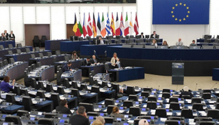 الاتحاد الأوروبي يهدد بالتصعيد ضد فنزويلا