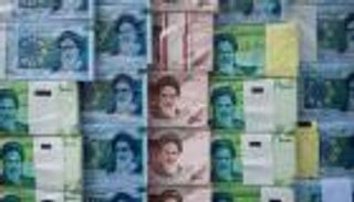 واشنطن بوست: عقوبات واشنطن "الجديدة" تضاعف أزمات اقتصاد إيران