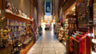 التسوق في أبوظبي.. 6 أشياء لا تفوت شراءها أثناء زيارتك