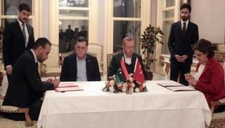 أردوغان يبتز السراج لنهب ثروات ليبيا