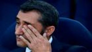 سلسلة البطولات الضائعة تنهي أحلام فالفيردي في برشلونة