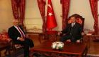 الغنوشي في تركيا.. اجتماع غامض واتهامات بالخيانة